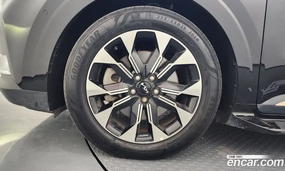 Kia Canival 2023 2.2 Автомат в Москве № 133646, фото 5