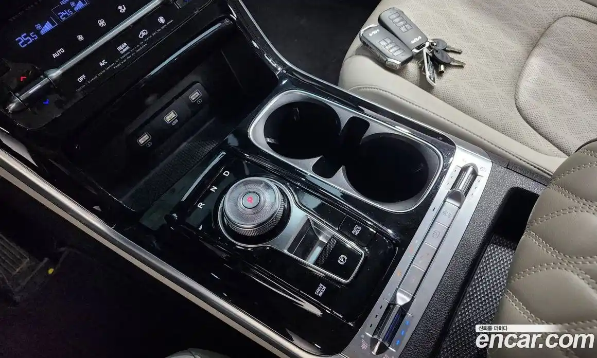 Kia Canival 2023 2.2 Автомат в Москве № 133646, фото 9