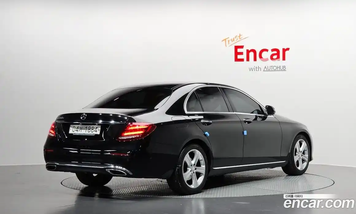 Mercedes-Benz E-Class 2017 1.9 Автомат в Москве № 140239, фото 12