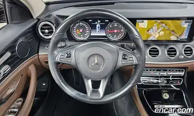 Mercedes-Benz E-Class 2017 1.9 Автомат в Москве № 140239, миниатюра 2