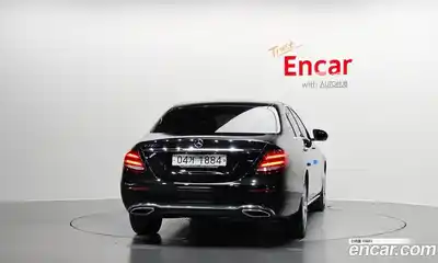 Mercedes-Benz E-Class 2017 1.9 Автомат в Москве № 140239, миниатюра 5