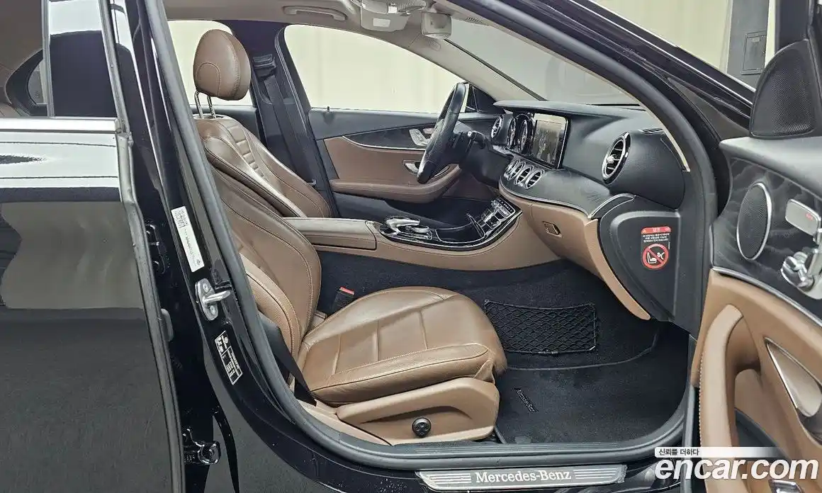 Mercedes-Benz E-Class 2017 1.9 Автомат в Москве № 140239, фото 9