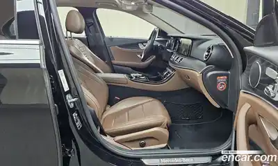 Mercedes-Benz E-Class 2017 1.9 Автомат в Москве № 140239, миниатюра 9