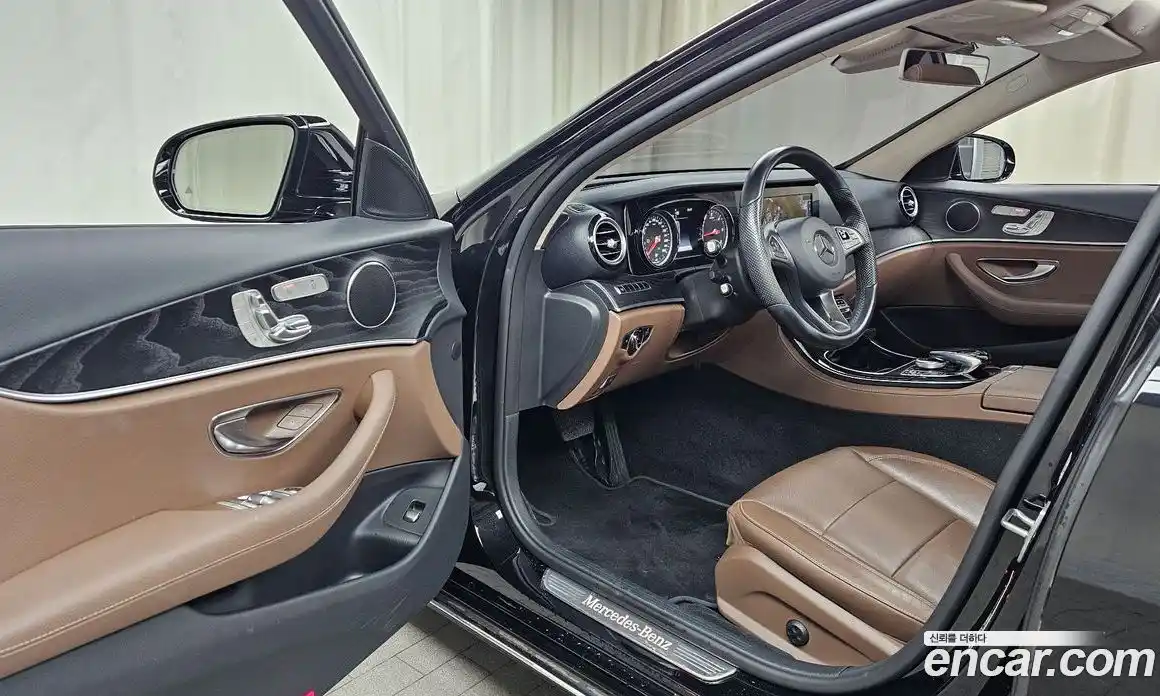 Mercedes-Benz E-Class 2017 1.9 Автомат в Москве № 140239, фото 10