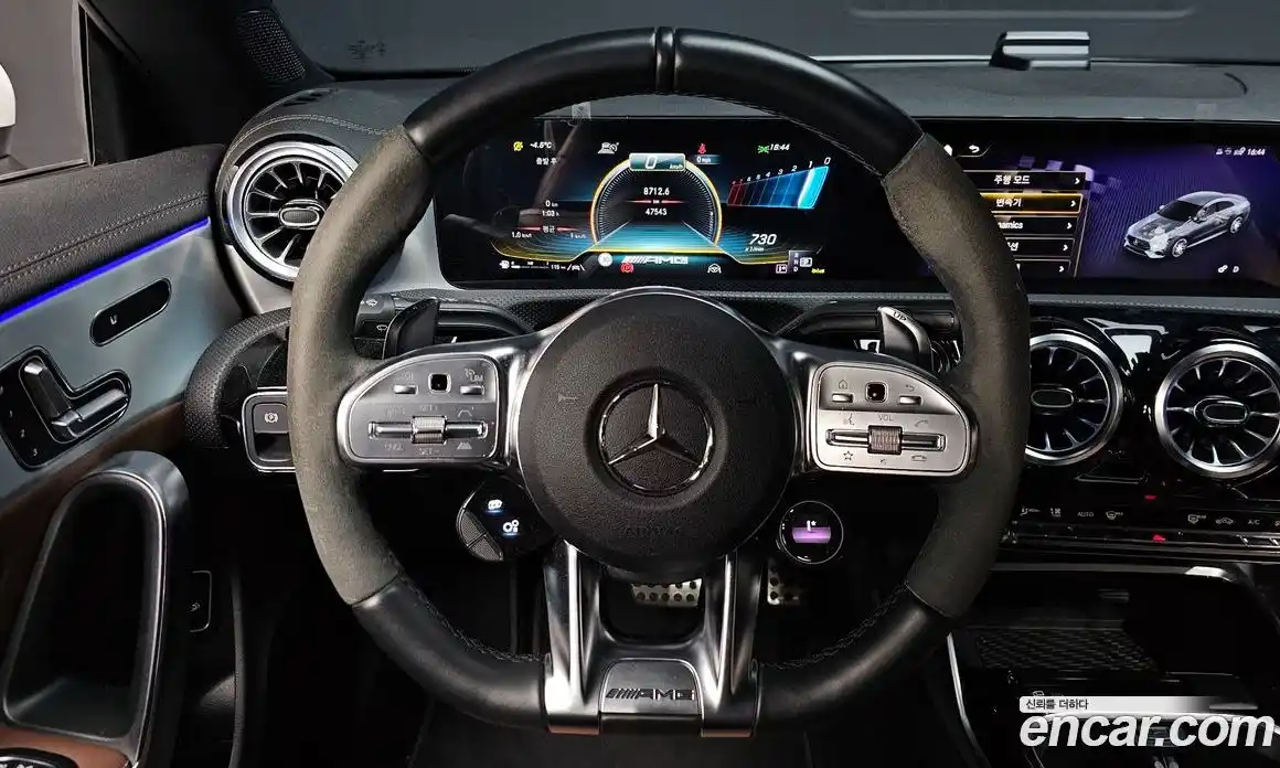 Mercedes-Benz CLA-Class 2023 2.0 Автомат в Москве № 142125, фото 11