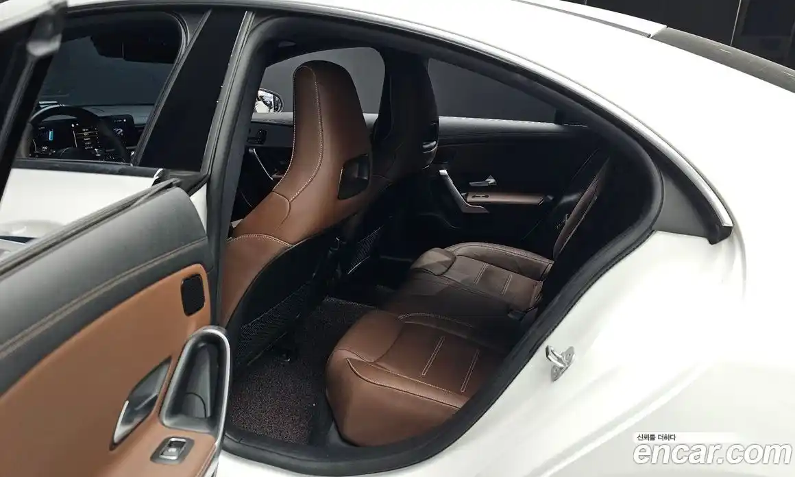 Mercedes-Benz CLA-Class 2023 2.0 Автомат в Москве № 142125, фото 19