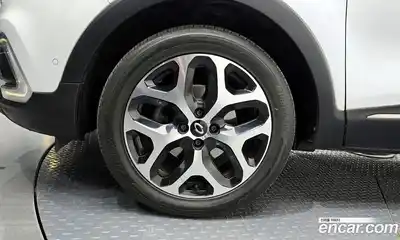 Renault QM3 2018 1.5 Автомат в Москве № 147009, миниатюра 4