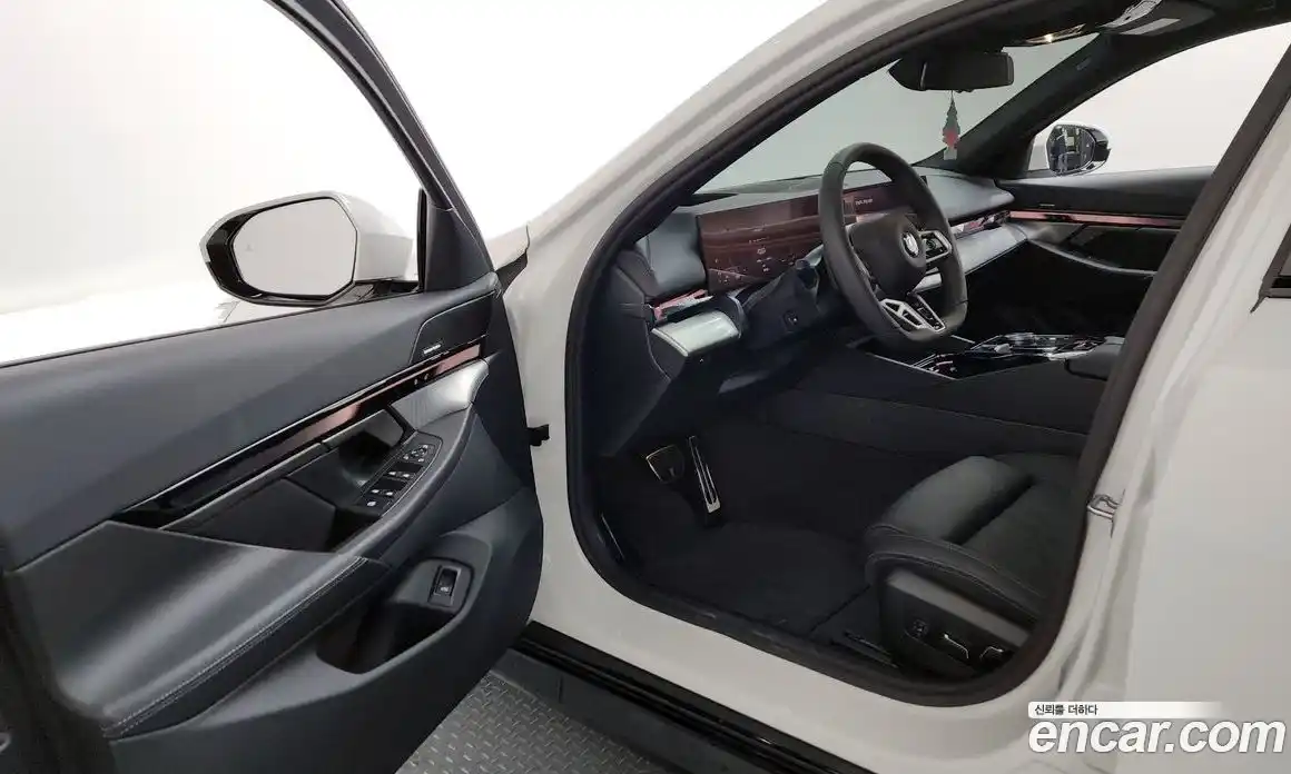 BMW 5-Series 2025 2.0 Автомат в Москве № 153388, фото 18