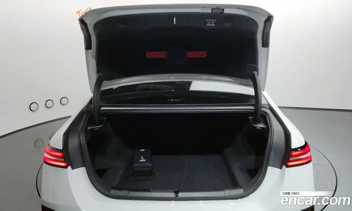 BMW 5-Series 2025 2.0 Автомат в Москве № 153388, фото 3