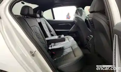 BMW 5-Series 2025 2.0 Автомат в Москве № 153388, миниатюра 7