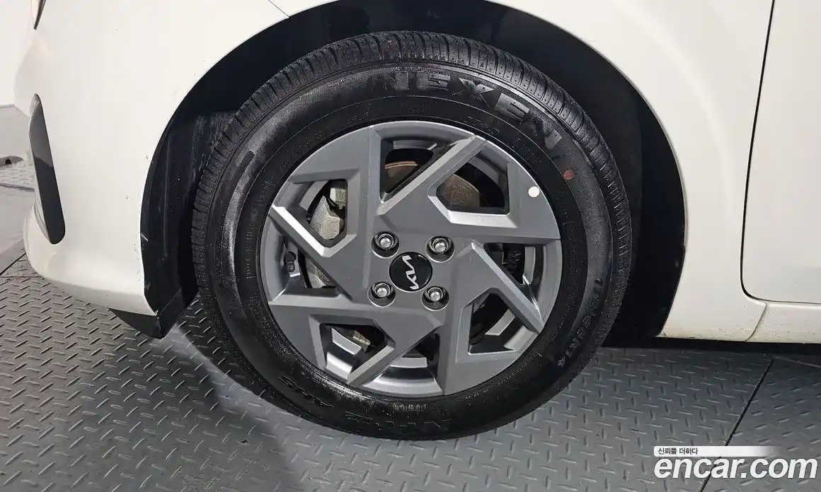 Kia Morning 2024 1.0 Автомат в Москве № 15389, фото 11