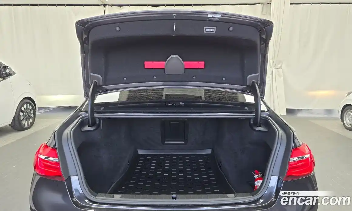 BMW 7-Series 2016 4.4 Автомат в Москве № 159311, фото 20