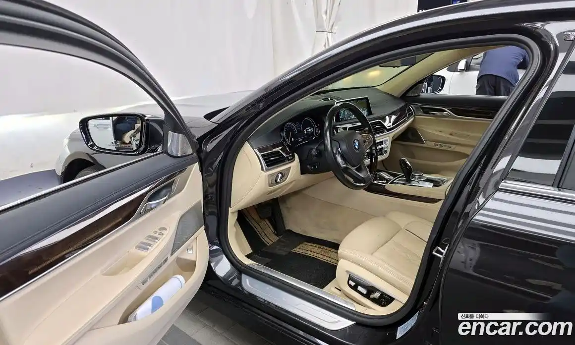 BMW 7-Series 2016 4.4 Автомат в Москве № 159311, фото 10