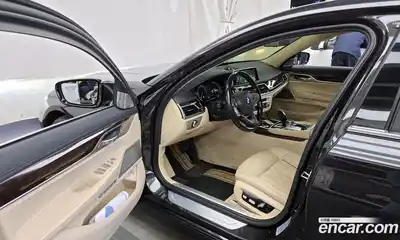 BMW 7-Series 2016 4.4 Автомат в Москве № 159311, миниатюра 10