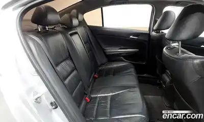 Honda Accord 2011 2.4 Автомат в Москве № 160409, миниатюра 9