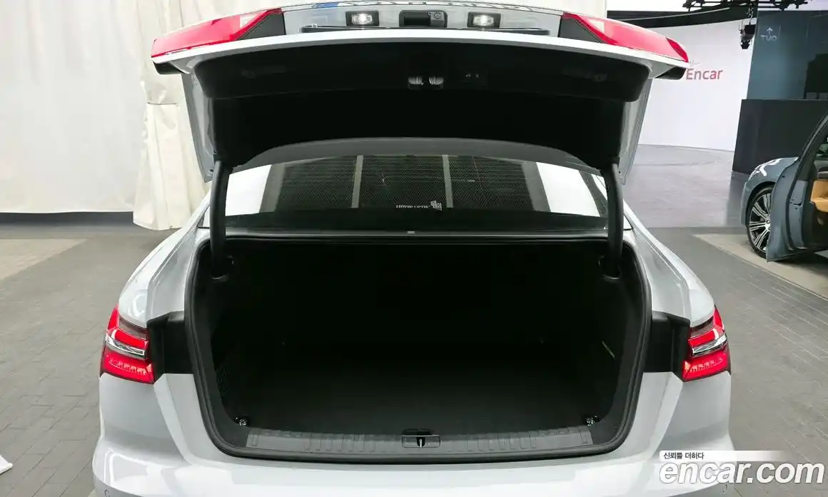 Audi A6 2023 2.0 Автомат в Москве № 162555, фото 13