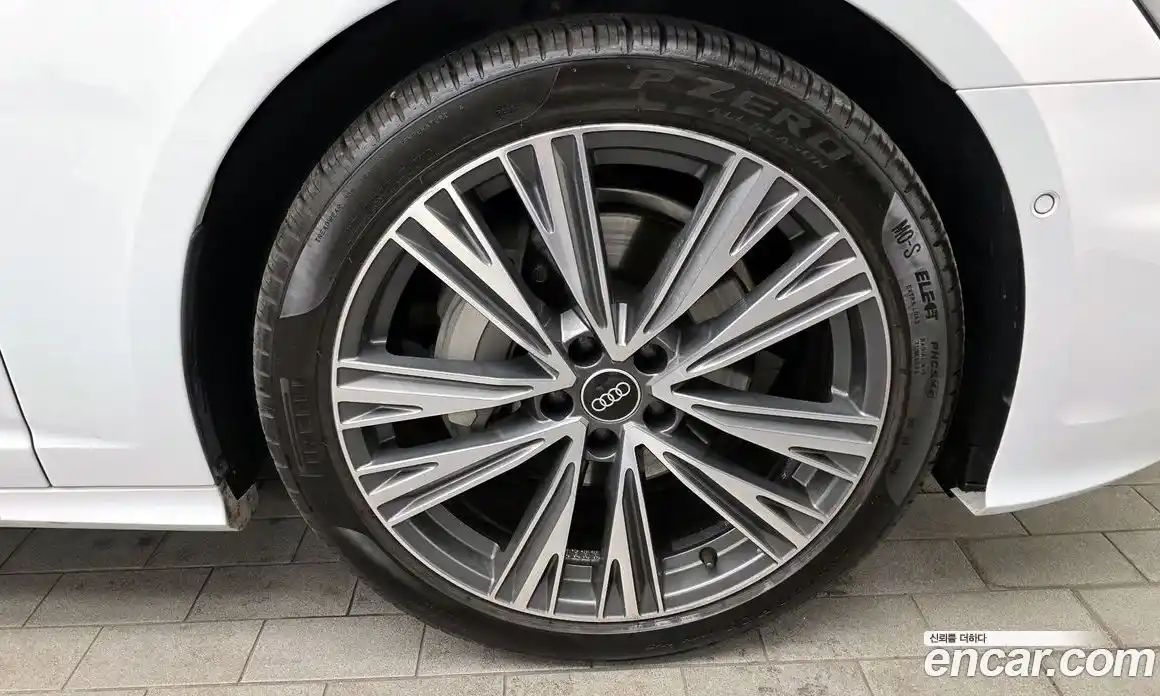 Audi A6 2023 2.0 Автомат в Москве № 162555, фото 4