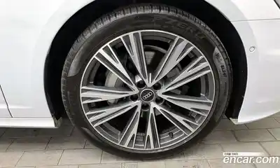 Audi A6 2023 2.0 Автомат в Москве № 162555, миниатюра 4