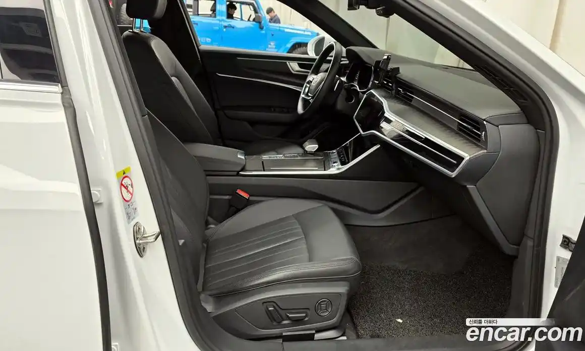 Audi A6 2023 2.0 Автомат в Москве № 162555, фото 10