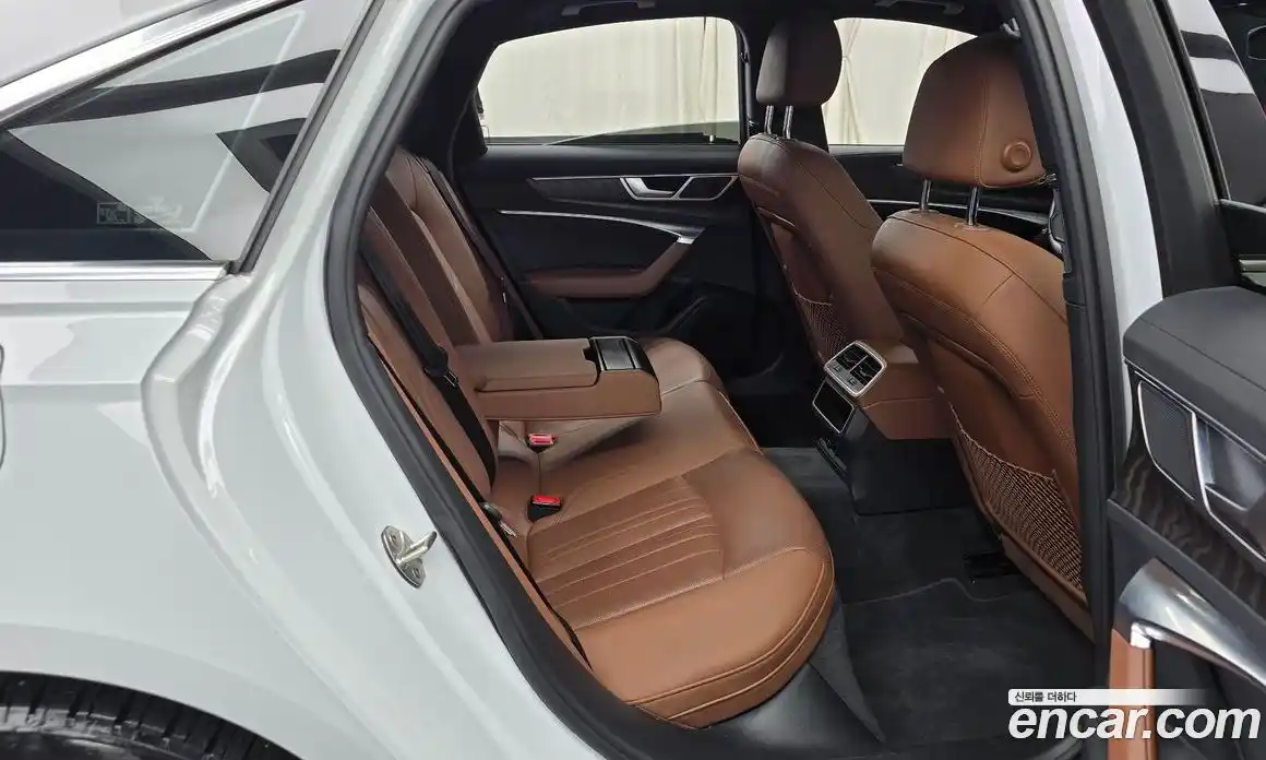 Audi A6 2020 2.0 Автомат в Москве № 163478, фото 18