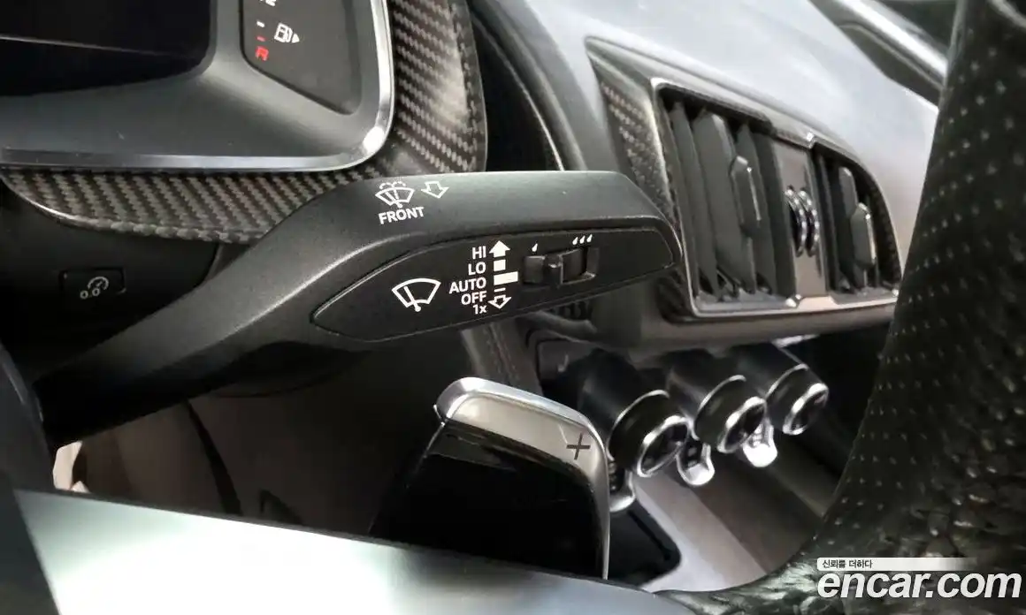 Audi R8 2017 5.2 Автомат в Москве № 163645, фото 19