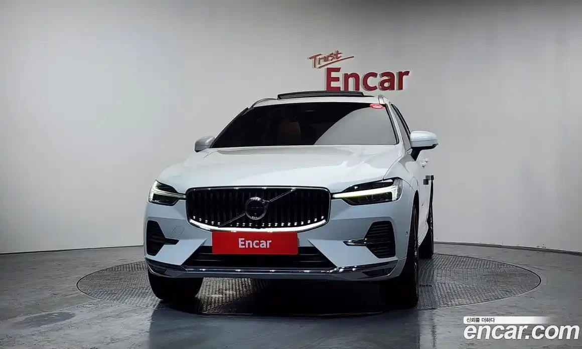 Volvo XC60 2023 2.0 Автомат в Москве № 164260, фото 16