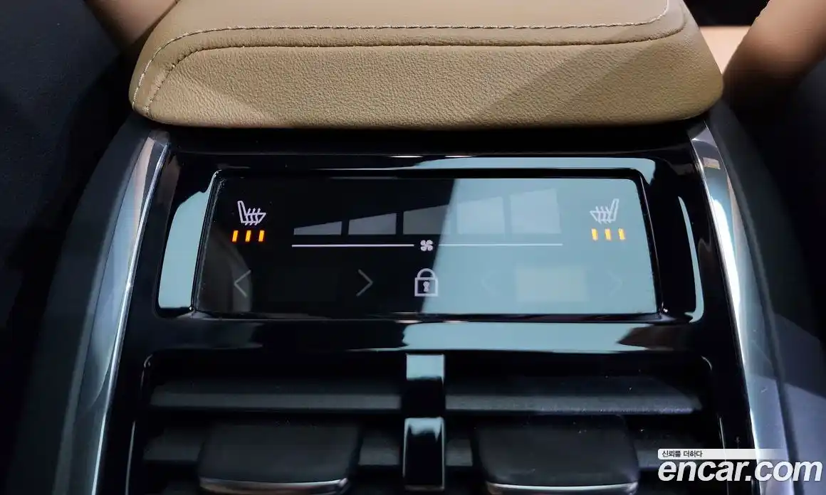 Volvo XC60 2023 2.0 Автомат в Москве № 164260, фото 18