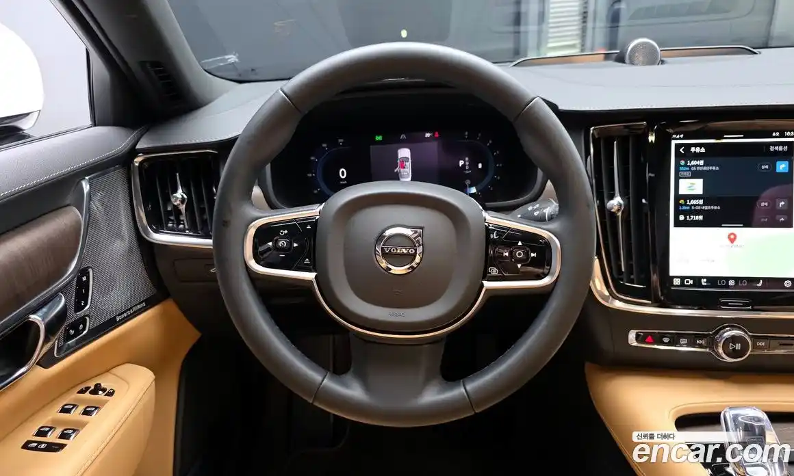 Volvo S90 2024 2.0 Автомат в Москве № 164316, фото 11