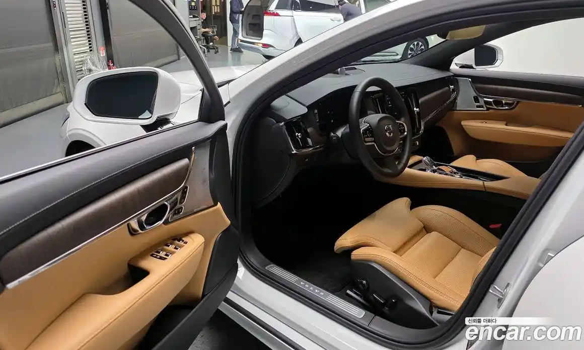 Volvo S90 2024 2.0 Автомат в Москве № 164316, фото 14