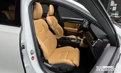 Volvo S90 2024 2.0 Автомат в Москве № 164316, миниатюра 2