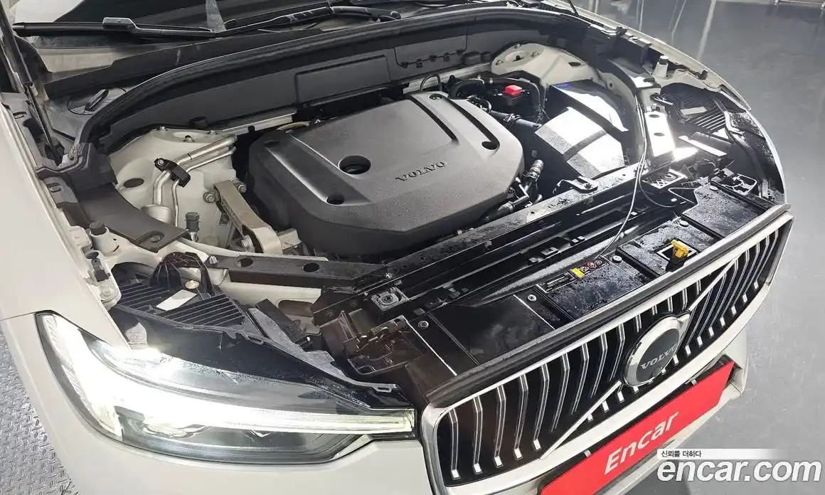 Volvo XC60 2023 2.0 Автомат в Москве № 164421, фото 8