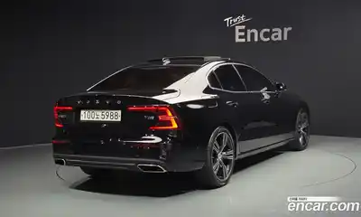 Volvo S60 2020 2.0 Автомат в Москве № 164608, миниатюра 2