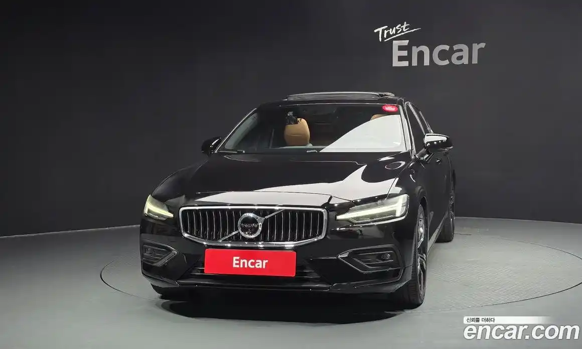 Volvo S60 2020 2.0 Автомат в Москве № 164608, фото 3