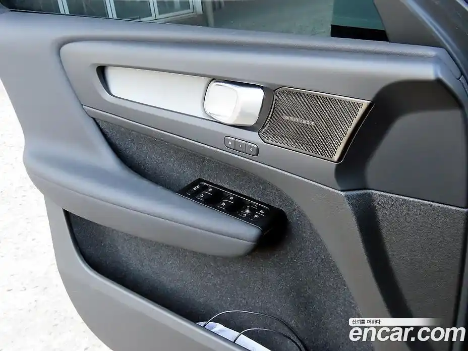 Volvo XC40 2022 2.0 Автомат в Москве № 164788, фото 11