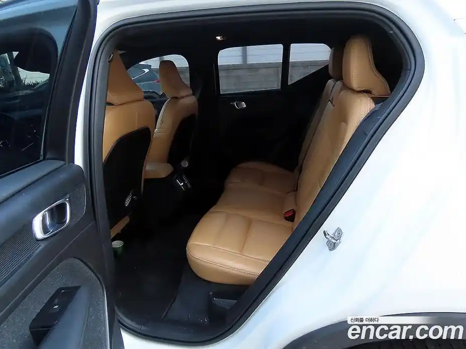 Volvo XC40 2022 2.0 Автомат в Москве № 164788, фото 6