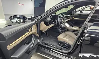 Porsche Taycan 2024 0.1 Автомат в Москве № 165131, миниатюра 12