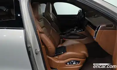 Porsche Cayenne 2021 3.0 Автомат в Москве № 165561, миниатюра 11