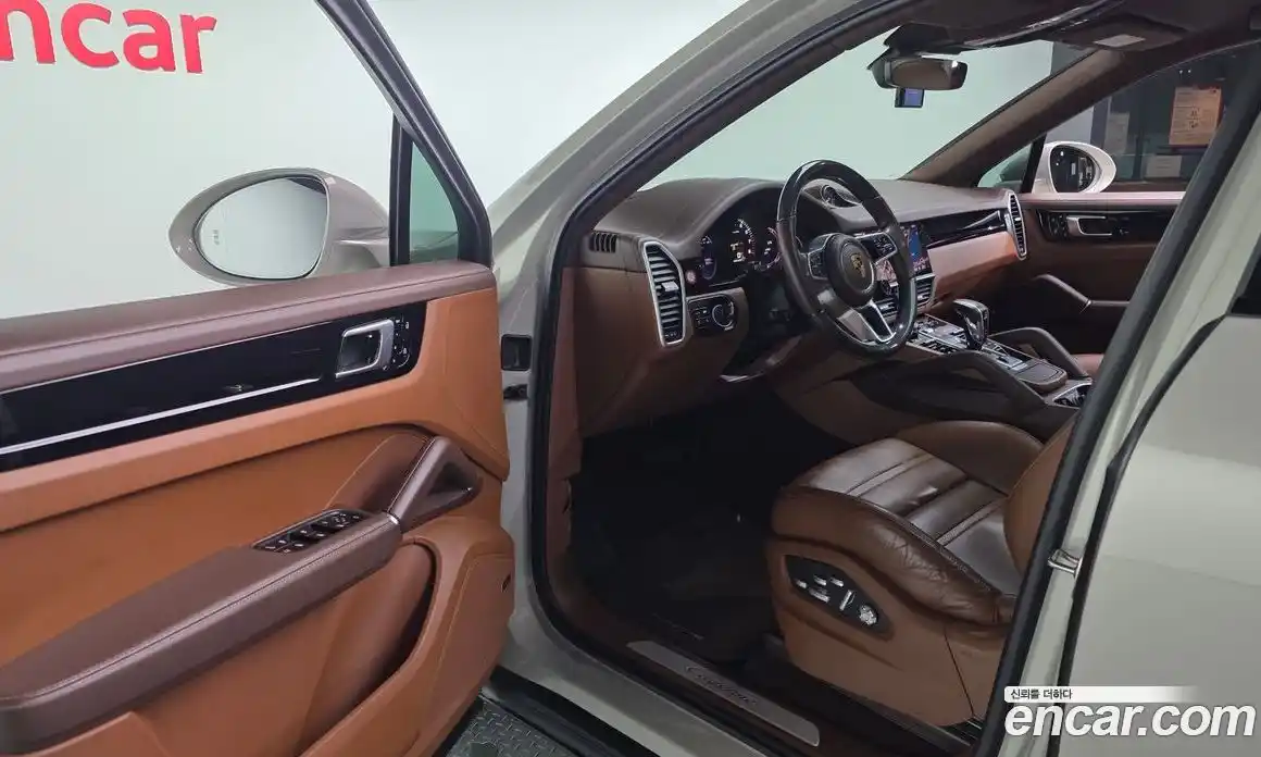 Porsche Cayenne 2021 3.0 Автомат в Москве № 165561, фото 10