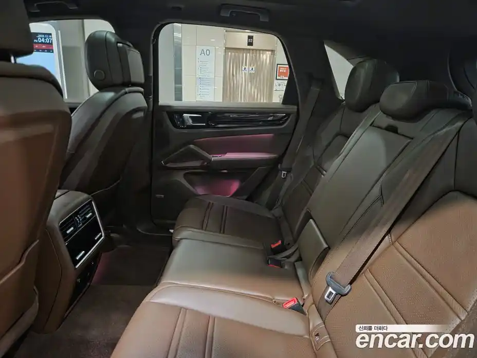 Porsche Cayenne 2022 3.0 Автомат в Москве № 165741, фото 13