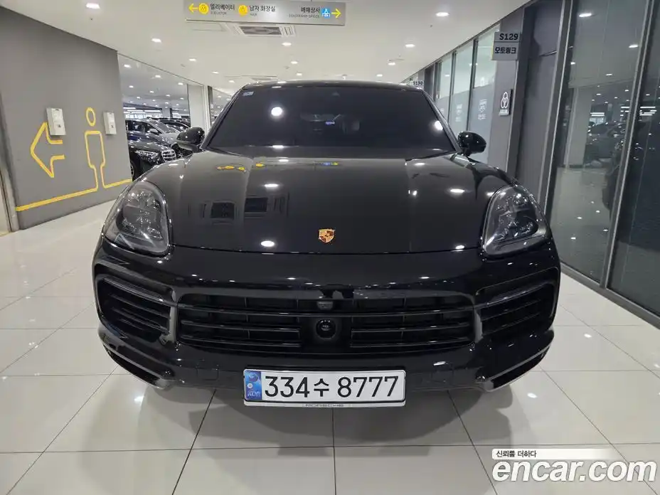 Porsche Cayenne 2022 3.0 Автомат в Москве № 165741, фото 3