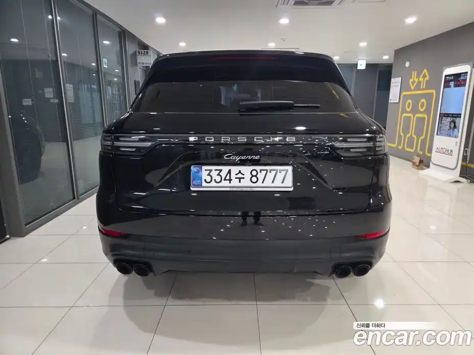 Porsche Cayenne 2022 3.0 Автомат в Москве № 165741, фото 4