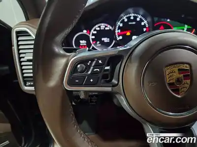 Porsche Cayenne 2022 3.0 Автомат в Москве № 165741, миниатюра 8