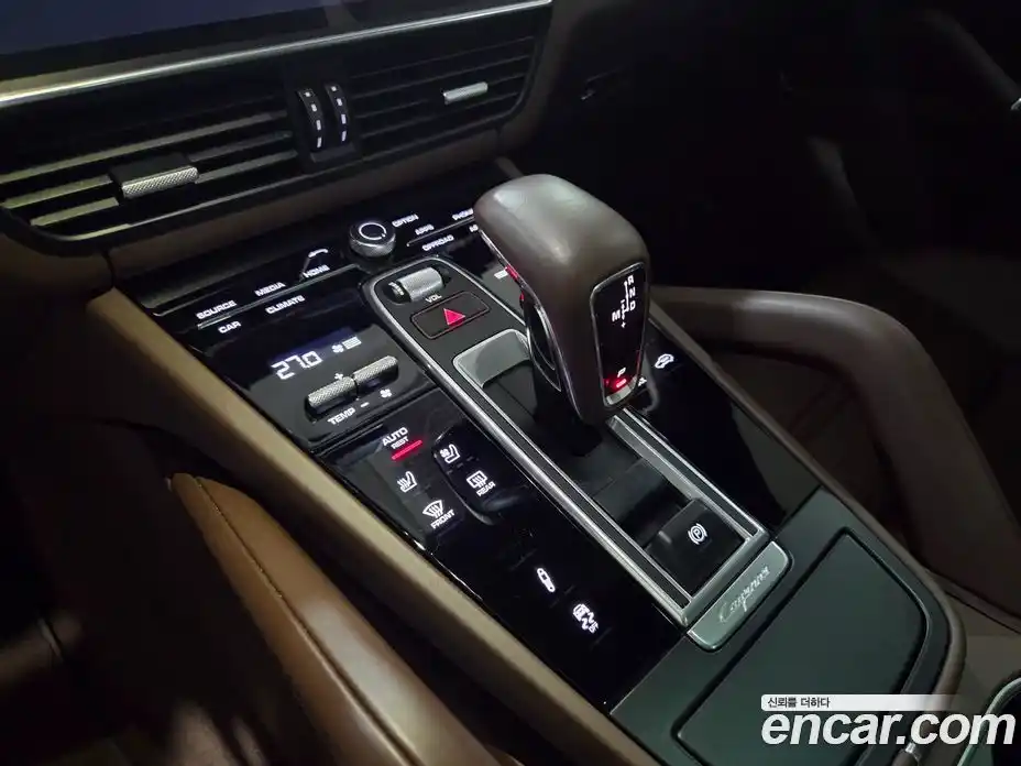 Porsche Cayenne 2022 3.0 Автомат в Москве № 165741, фото 9