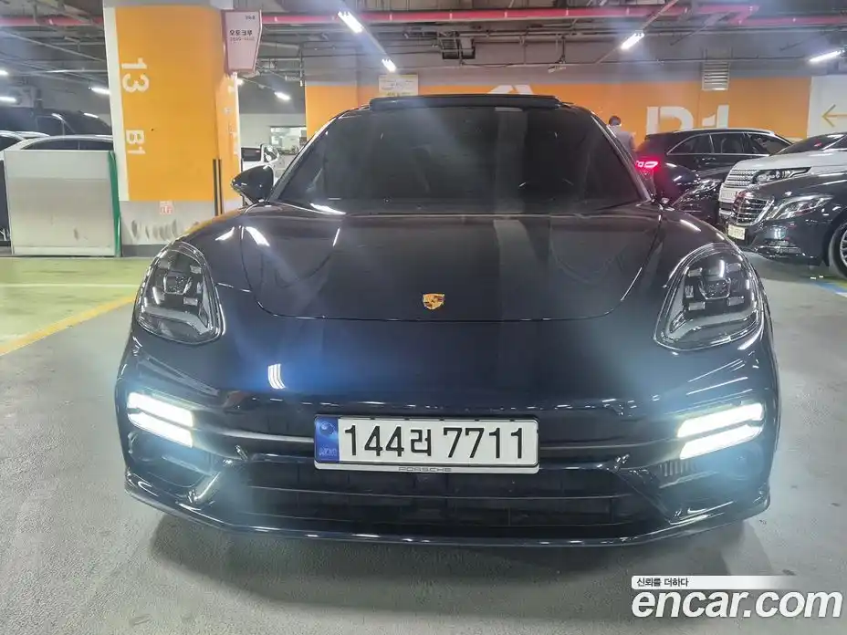 Porsche Panamera 2023 2.9 Автомат в Москве № 165783, фото 1