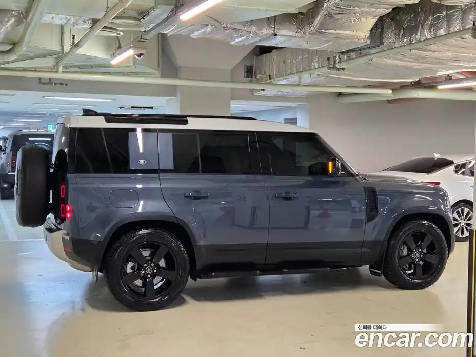 Land Rover Defender 2023 3.0 Автомат в Москве № 166018, фото 20