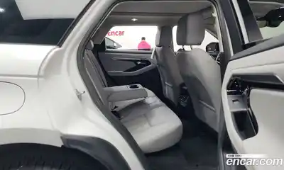 Land Rover Range-Rover Evoque 2023 2.0 Автомат в Москве № 166111, миниатюра 12