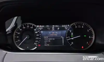 Land Rover Range-Rover Evoque 2023 2.0 Автомат в Москве № 166111, миниатюра 8