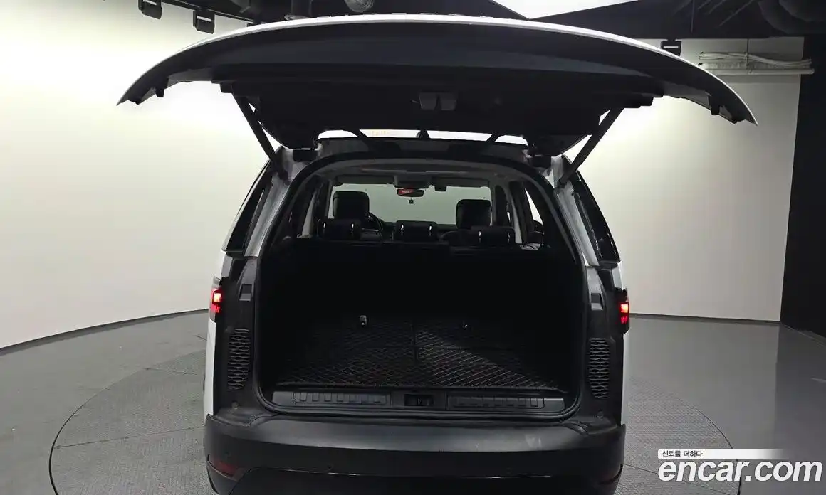 Land Rover Discovery 2023 3.0 Автомат в Москве № 166244, фото 20