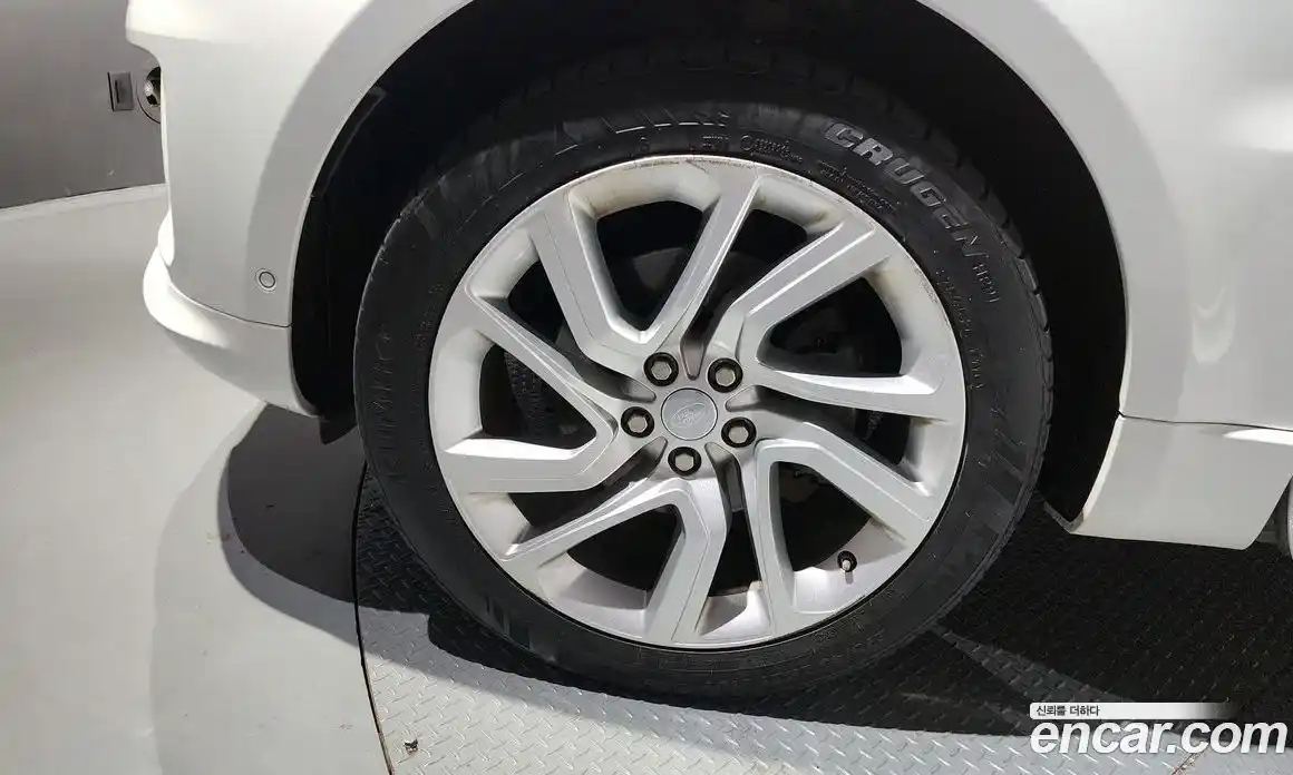 Land Rover Range-Rover Sport 2018 3.0 Автомат в Москве № 166255, фото 5