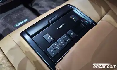 Lexus ES 2019 2.5 Автомат в Москве № 168237, миниатюра 11